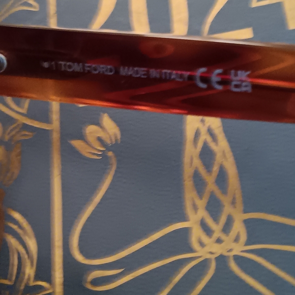 Tom Ford Woman's Sunglass Honey Faux Tortoise NWT - Picture 2 of 6